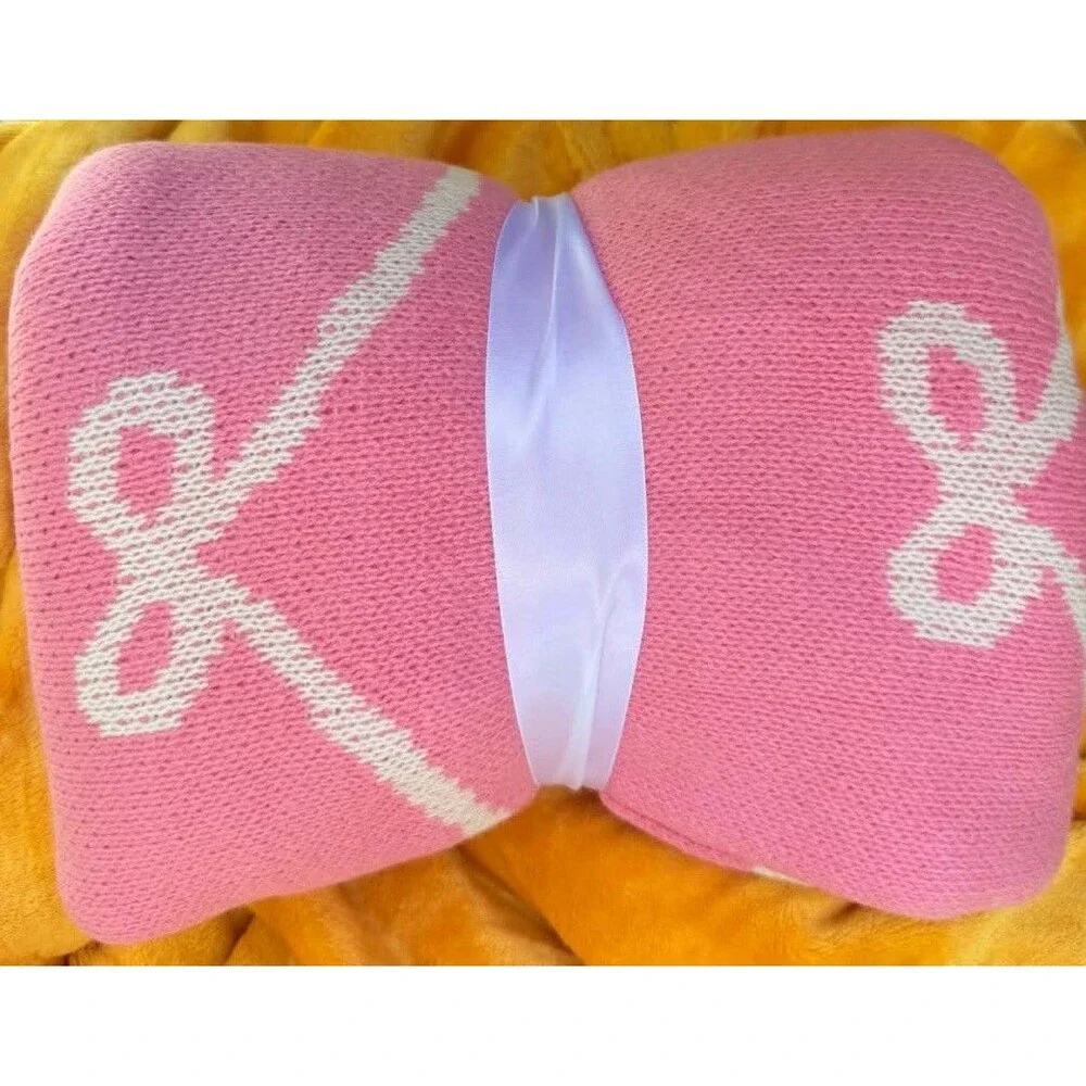 Pillowfort Pretty Bow Kids Throw Blanket Pink 48 x 58 in New
